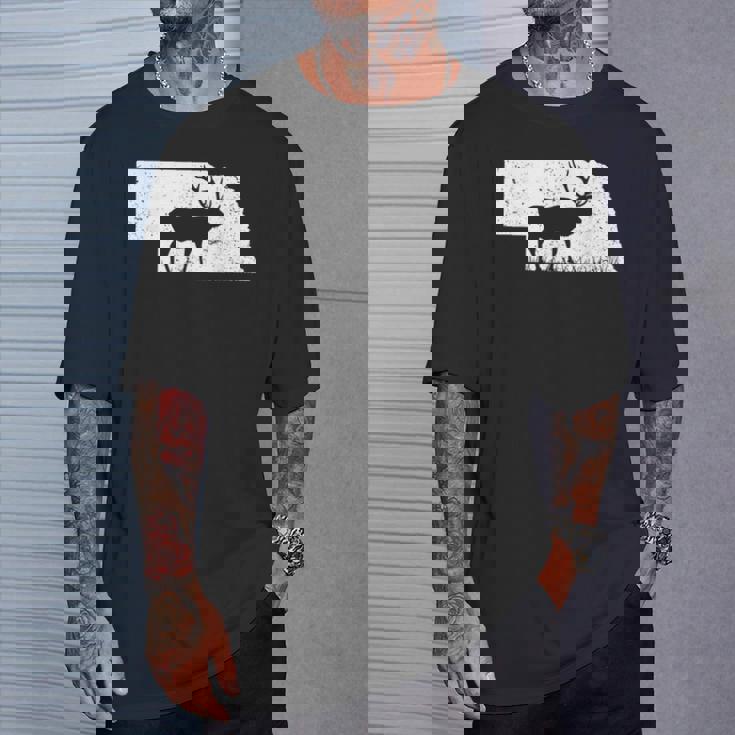 狩猟ヘラジカまたはワピティ ネブラスカ地図アートハンター Tシャツ 彼への贈り物