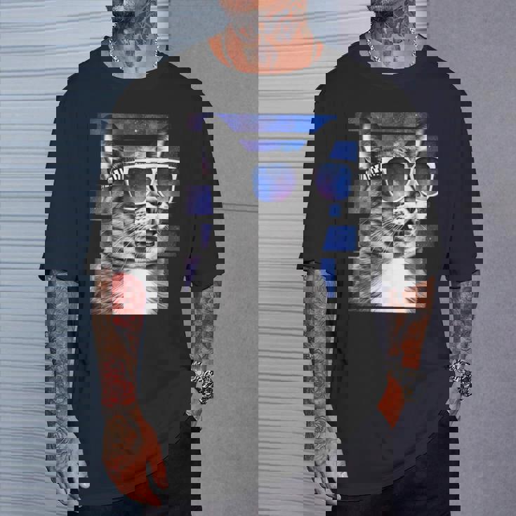 猫 宇宙 メガネ ギャラクシー サングラス おもしろい 猫 ミーム Tシャツ 彼への贈り物