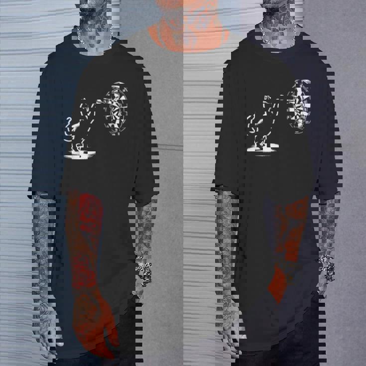 猫 遊び ダーツ 面白い 猫好き 子猫 ダーツプレーヤー Tシャツ 彼への贈り物