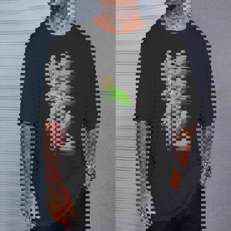 王子様フロッグ 王冠 幻想的な両生類ファン向け Tシャツ 彼への贈り物