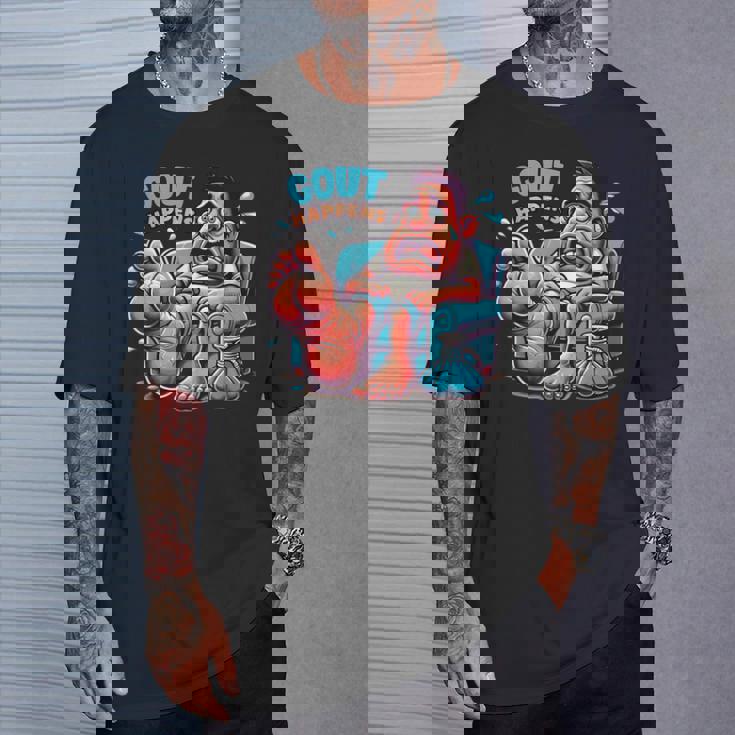 痛風が起こる 面白くて陽気な愚かな痛み むくみ Tシャツ 彼への贈り物