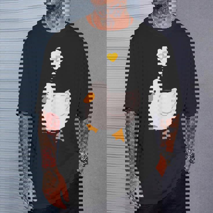 目玉焼きのハートがかわいいアヒル好きのデザイン。 Tシャツ 彼への贈り物