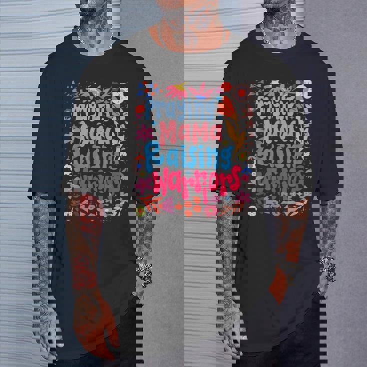 祈る母 育てる戦士 母の日 クリスチャンママ Tシャツ 彼への贈り物