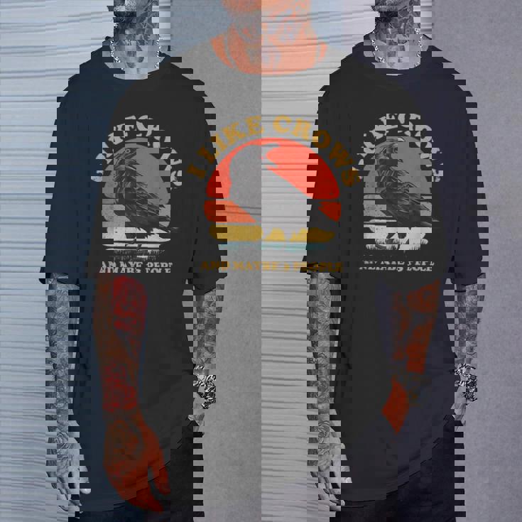 私はカラスと多分 3 人が好きです レトロ ビンテージ ブラック カラス Tシャツ 彼への贈り物