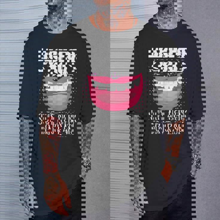 笑いヨガは理由もなくただ笑うだけの瞑想 Tシャツ 彼への贈り物