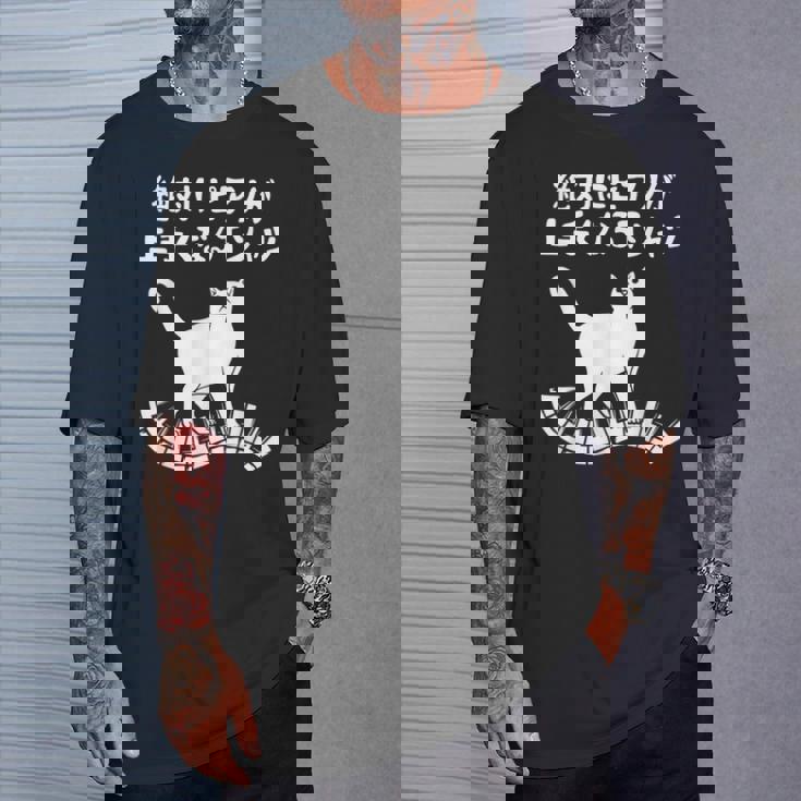 絶対にピアノが上手くなる ピアノ 電子ピアノ グランドピアノ クラシック音楽 ジャズ音楽 ピアノ好き 願掛け ゲン担ぎ Tシャツ 彼への贈り物