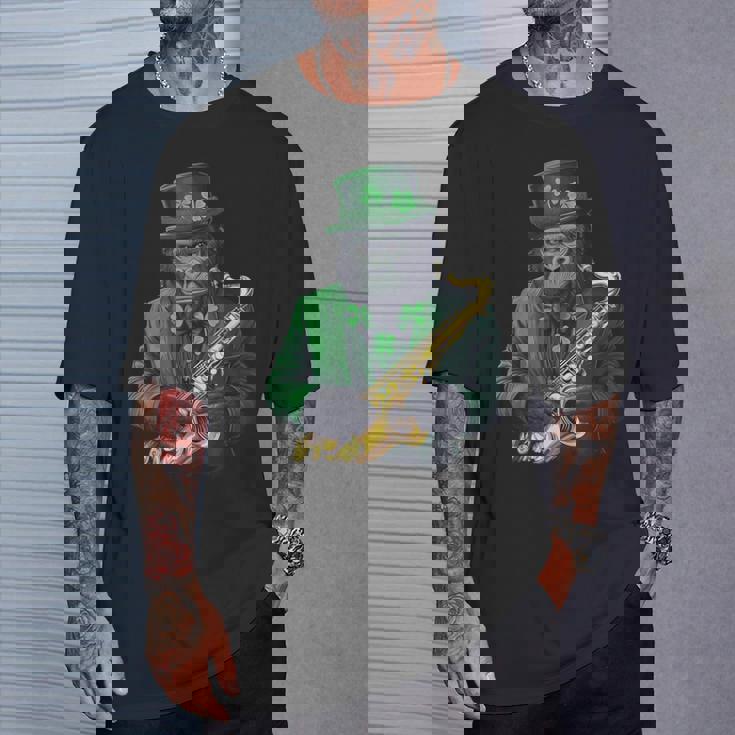 聖パトリックの日 ゴリラサックス Tシャツ 彼への贈り物