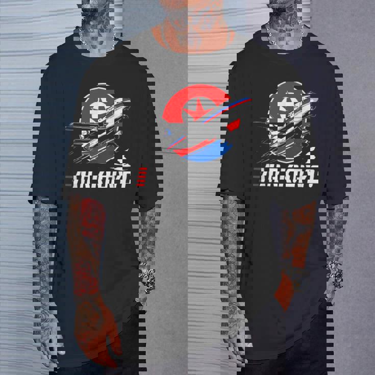 航空高麗 北朝鮮航空母艦 ソビエトツポレフ キム・ジョン Tシャツ 彼への贈り物