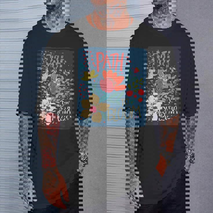 花を咲かせる春好きのための面白い小道コスチューム。 Tシャツ 彼への贈り物