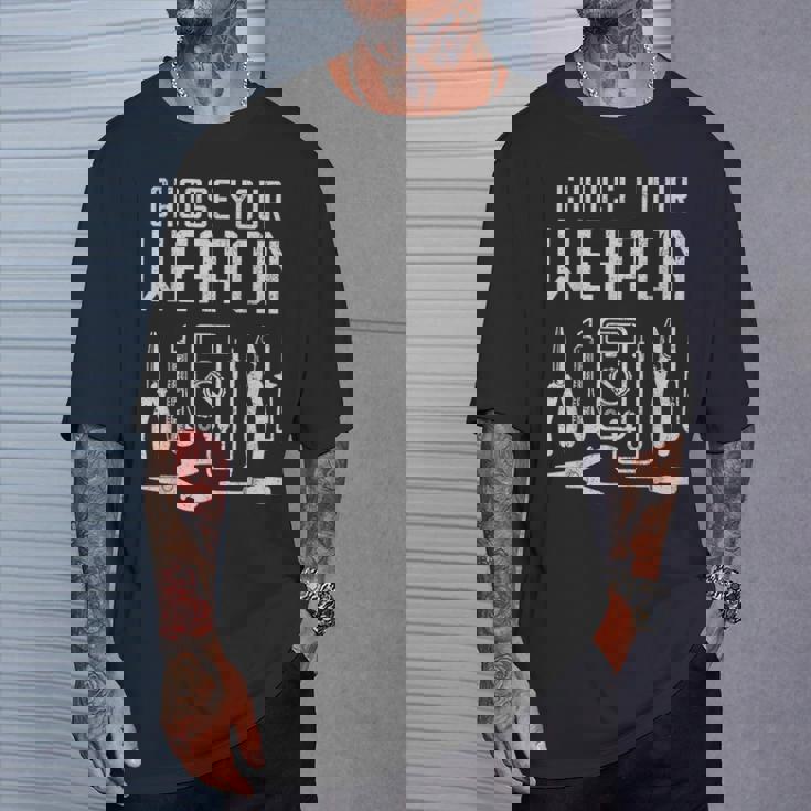 電気工道具 武器を選ぶ Tシャツ 彼への贈り物