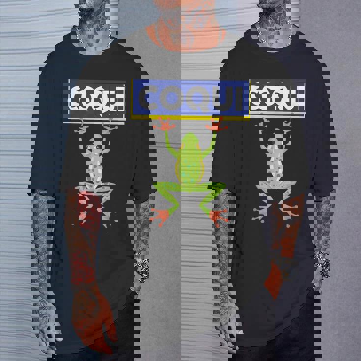 面白い コキ カエル 食べ物 プエルトリコ ゴヤ ラテン コミダ ボリクア Tシャツ 彼への贈り物