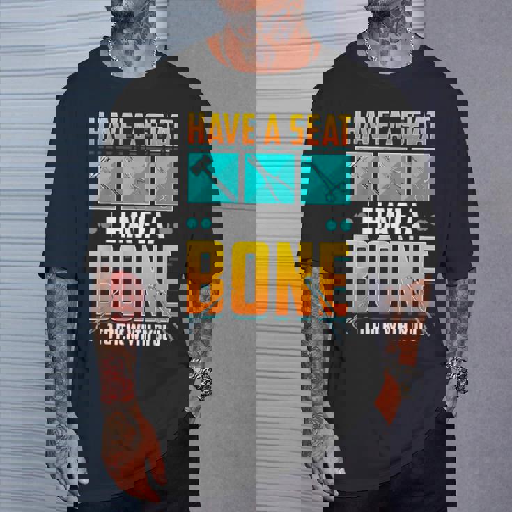 面白い 整形外科 医師 骨 整形外科 Tシャツ 彼への贈り物