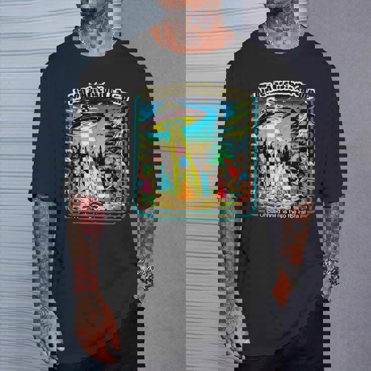 面白いヴィンテージエイリアン誘拐キャンプ Ufoエイリアン Tシャツ 彼への贈り物