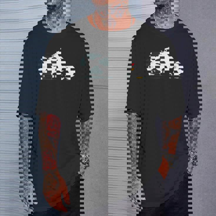 面白くてかわいい牛と鶏 牛柄 卵 漫画 Tシャツ 彼への贈り物