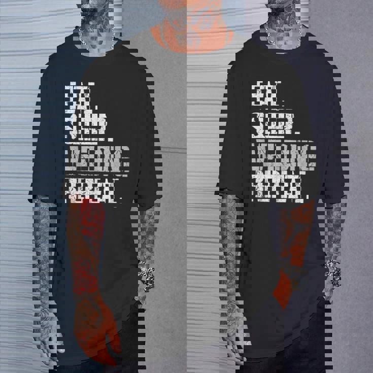 食べる睡眠溶接リピート溶接機 Tシャツ 彼への贈り物