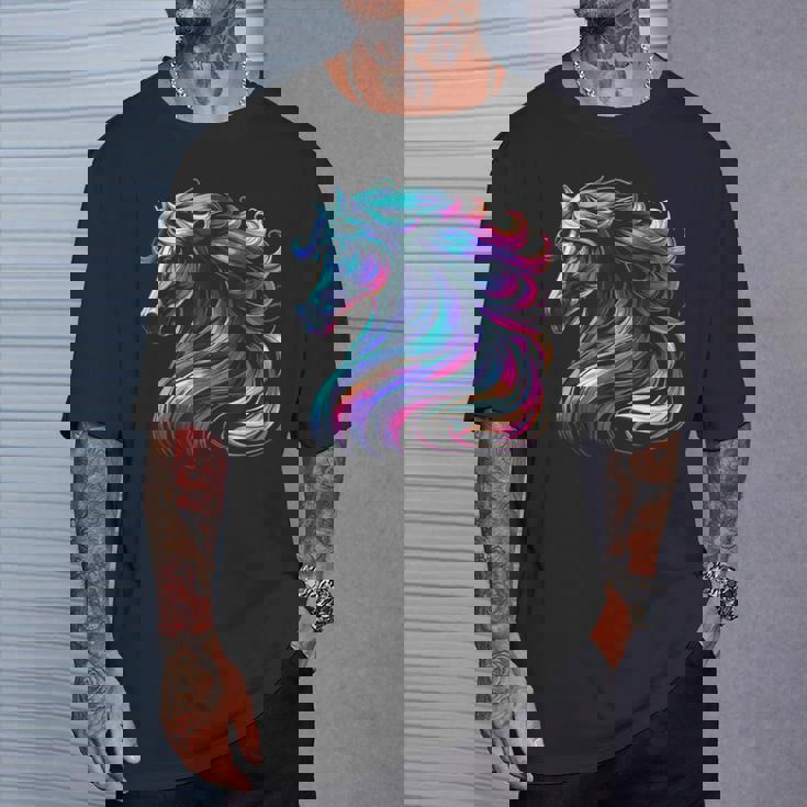 馬愛好家のための鮮やかな馬のファンタジー Tシャツ 彼への贈り物