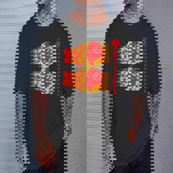 鯉 鯉 漢字 鯉のぼり 旗 Tシャツ 彼への贈り物