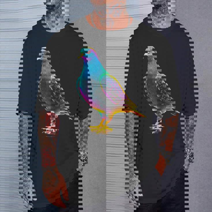 鳩 カラフル 動物 動物園 アートワーク 鳩 Tシャツ 彼への贈り物