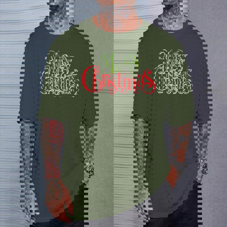 Spread Christmas Cheer With Our Festive Christmas Quotes Tシャツ 彼への贈り物