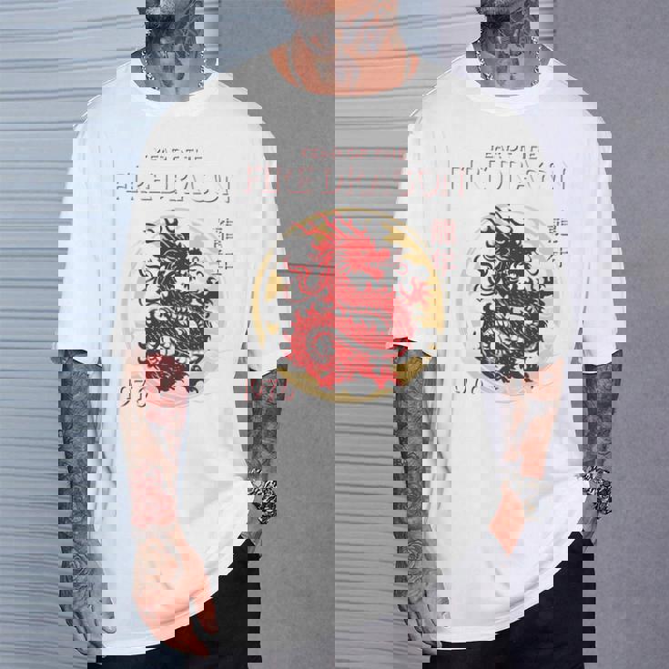 1976年 龍の年 誕生日 1976年 チャイニーズファイアードラゴン 長袖tシャツ Tシャツ 彼への贈り物