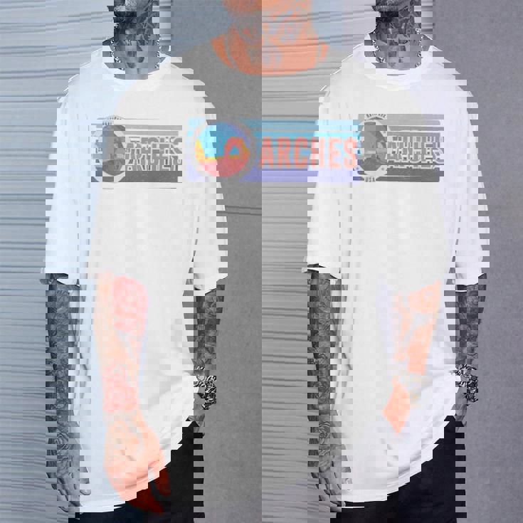 Arches National Park ヴィンテージ ユタtシャツ Tシャツ 彼への贈り物