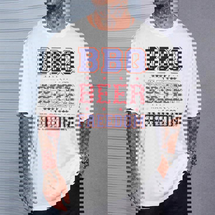 Bbq Beer Freedom Tシャツ 彼への贈り物