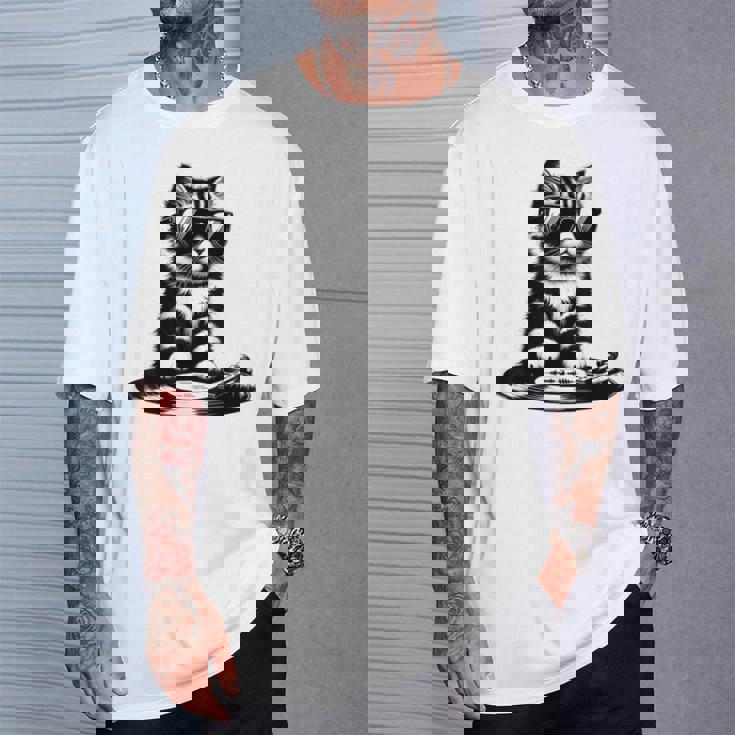 Cool Dj Cat ビニールレコード愛好家 Tシャツ 彼への贈り物