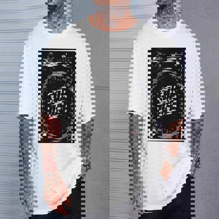 Dj ターンテーブル バトルレコードプレーヤー ディスク ジョッキー ミュージックディスコ Tシャツ 彼への贈り物