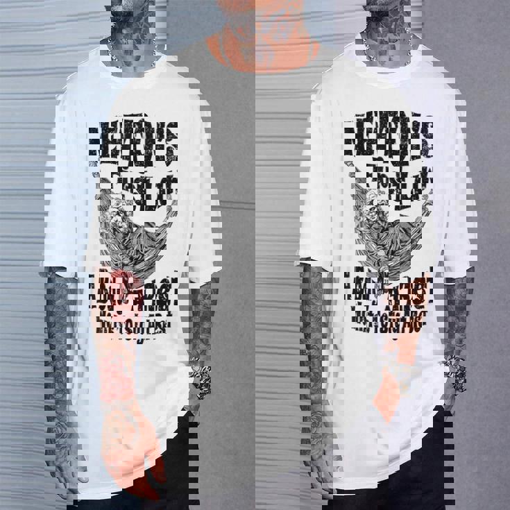 Physics ニュートンの第一法則体 安静時科学 Tシャツ 彼への贈り物