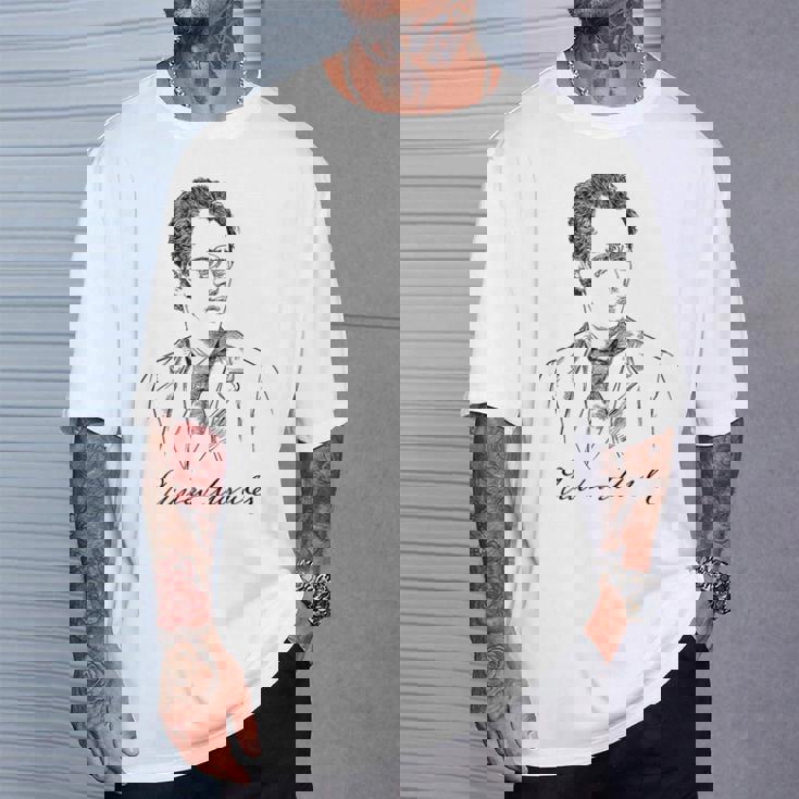 Gustav Mahler グスタフ・マーラー オーストリアの作曲家、指揮者。 音楽 Tシャツ 彼への贈り物