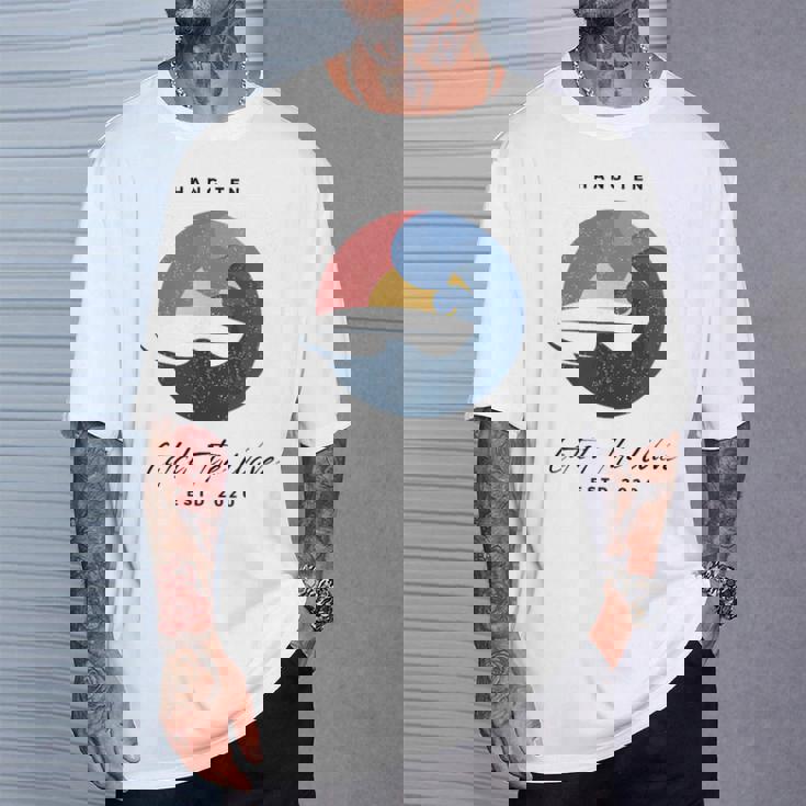 Hang 10 Catch The Waves サーフボード サーフ サーフィン Tシャツ 彼への贈り物