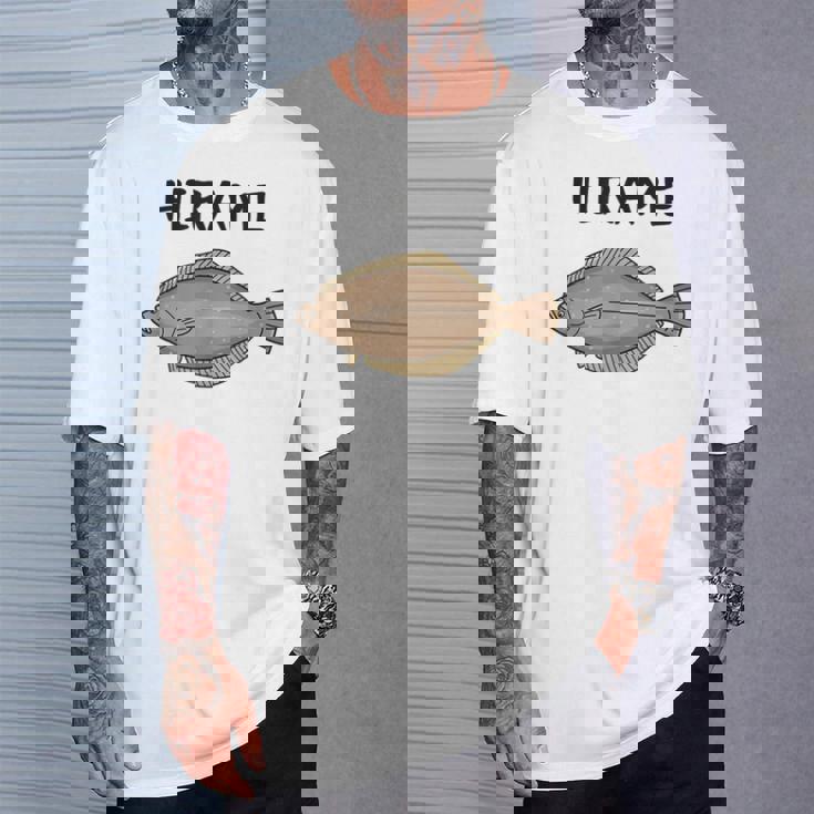 Hirame ヒラメ 平目 鮃 魚好き 願掛け 釣り好き 海釣り 趣味 おもしろ 寿司ネタ 趣味釣り 船釣り 釣り Tシャツ 彼への贈り物