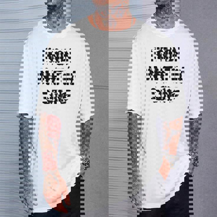 I Know What I'm Doing 面白いホワイトライパーティーアイデア Tシャツ 彼への贈り物