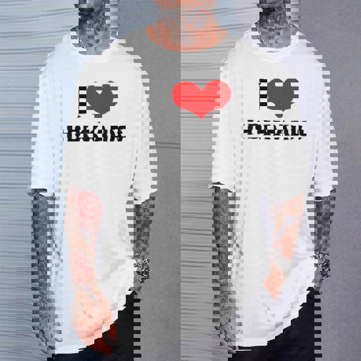 I Love Hokkaido 愛 ハート 北海道 日本 お土産 かわいい おしゃれ Tシャツ 彼への贈り物