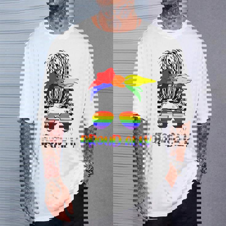 Messy Bun Proud Ally Pride Flag Love Lgbt レインボー サングラス Tシャツ 彼への贈り物