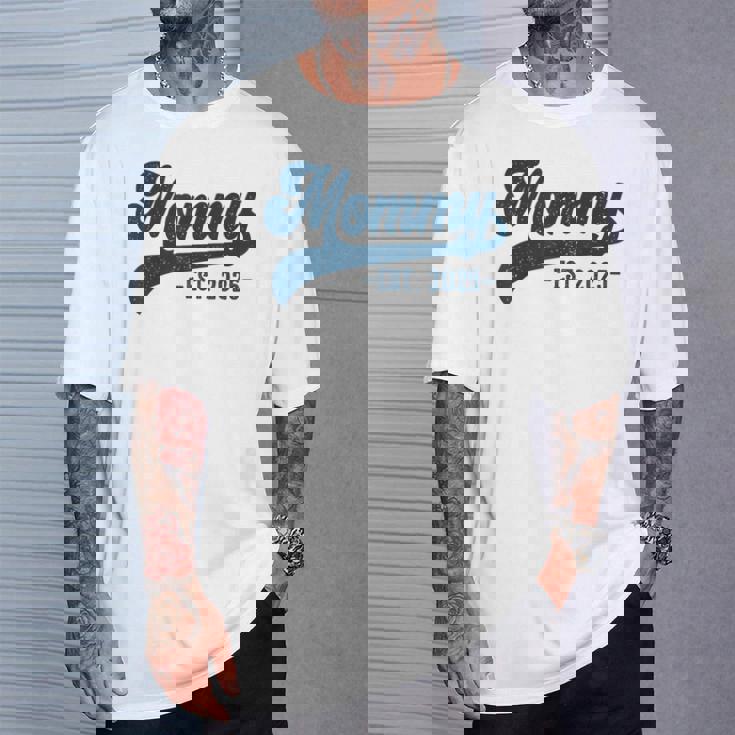 Mommy Est 2025 Mommy To Be New Mommy Pregnancy Tシャツ 彼への贈り物