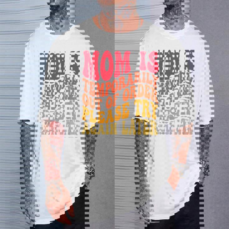 Momは一時的に順不同でおもしろいジョーク ママ向け Tシャツ 彼への贈り物