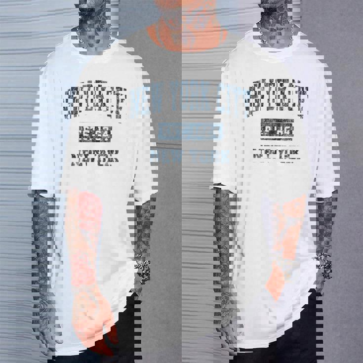 New York City New York Ny ビンテージスポーツデザイン ネイビープリント Tシャツ 彼への贈り物