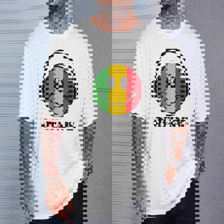 One Love ラスタ レゲエ 音楽 ヘッドホン スマイルフェイス ラスタファリ Tシャツ 彼への贈り物