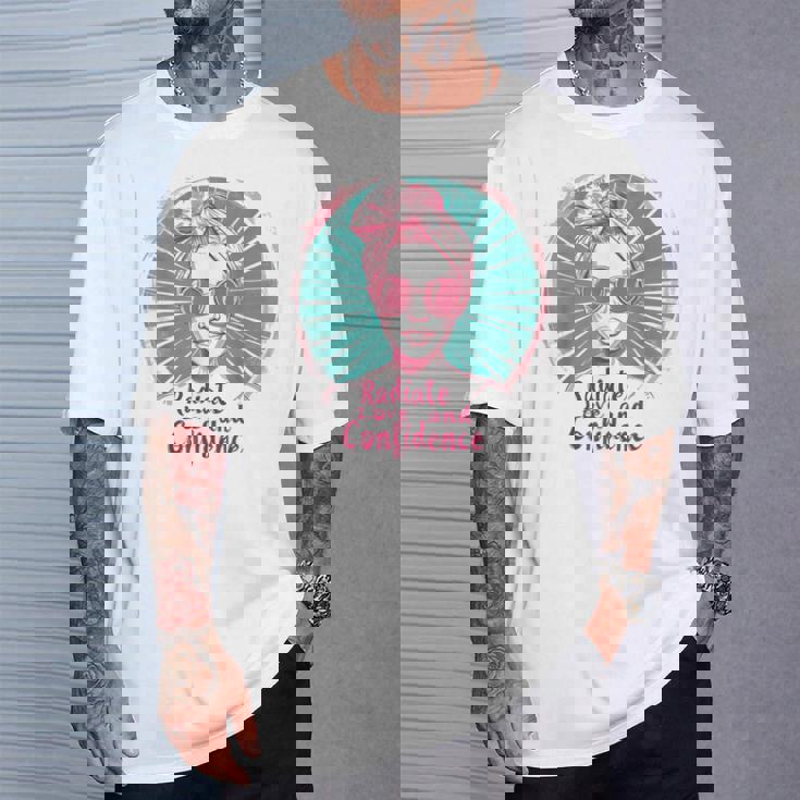 Radiate Love And Confidence Body Positive レトロ ポップアート Tシャツ 彼への贈り物