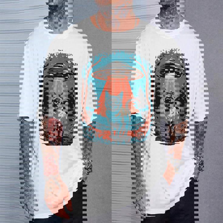 Ufo 猫誘拐 星空の下で Tシャツ 彼への贈り物