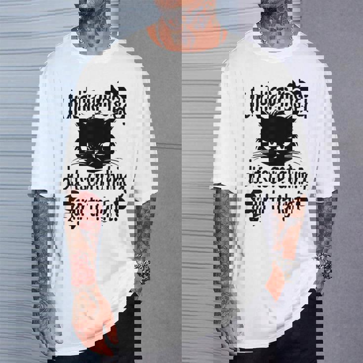 Undiagnosed Butomething Ain't Right Tシャツ 彼への贈り物