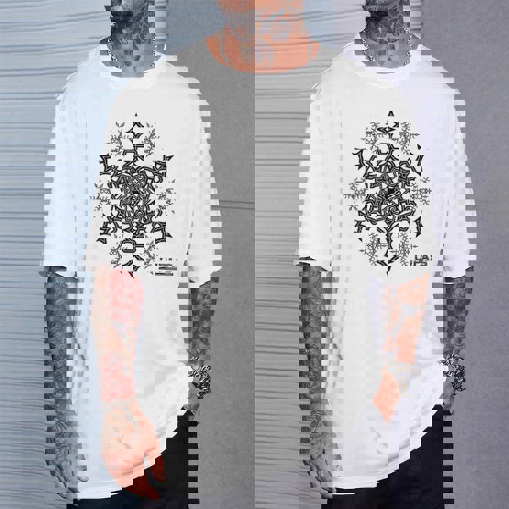 Upasウパシ黒ver Tシャツ 彼への贈り物