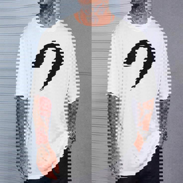 【つ】ひらがな 一文字 可愛い 日本語 面白い おもしろ ネタ 筆文字 平仮名 五十音 文字 かっこいい ウケ狙い 毛筆 Tシャツ 彼への贈り物