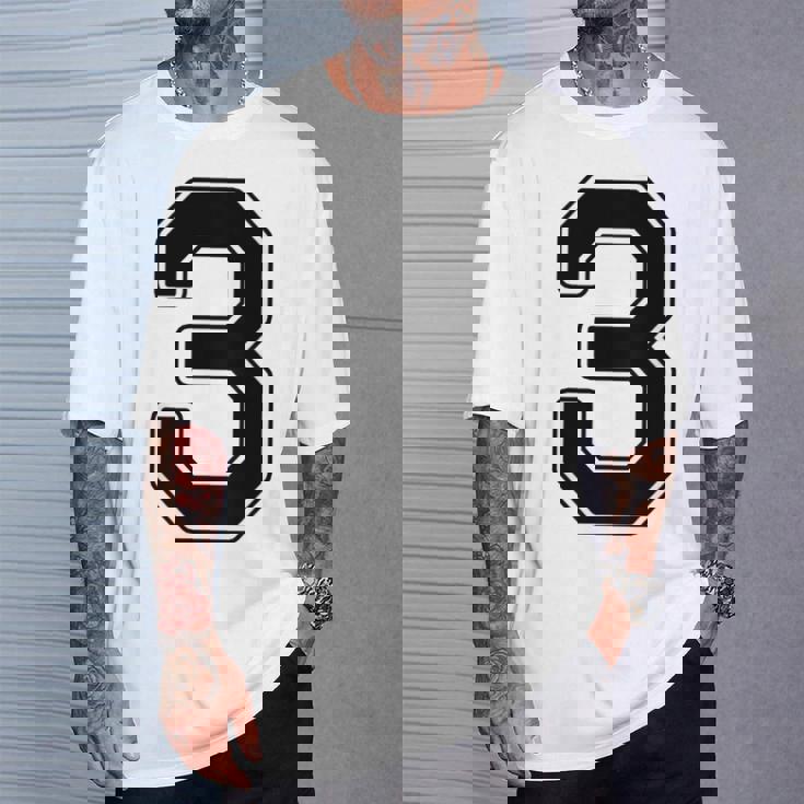 【バックプリント・背中側】3 数字 背番号 ユニフォーム ナンバー【ブラック／黒の文字】スポーツ 野球 サッカー 部活 Tシャツ 彼への贈り物