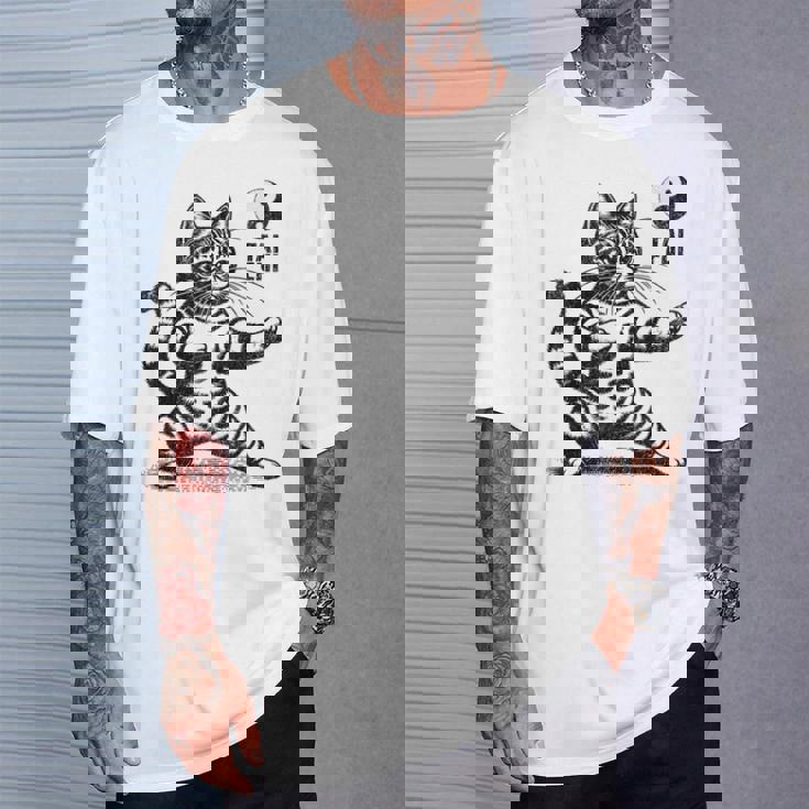 かわいい猫 太極拳 武道 陰陽 Tシャツ 彼への贈り物