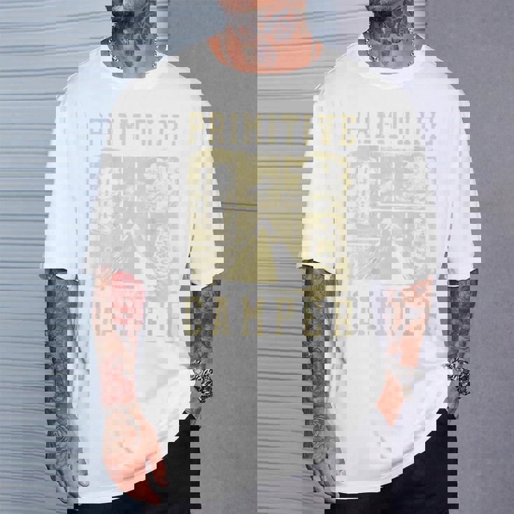 アウトドア アドベンチャー ブッシュクラフト プリミティブ キャンパー Tシャツ 彼への贈り物