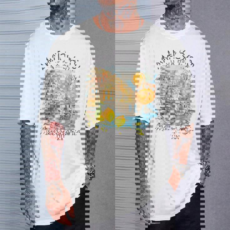 アマルフィ 海岸 イタリア 旅行 旅行 バケーション 地中海 Tシャツ 彼への贈り物