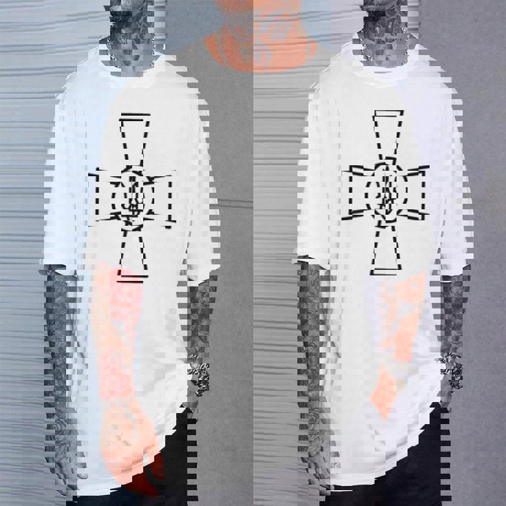 ウクライナ陸軍 陸軍 エンブレム ゼレンスキー大統領サポート Tシャツ 彼への贈り物