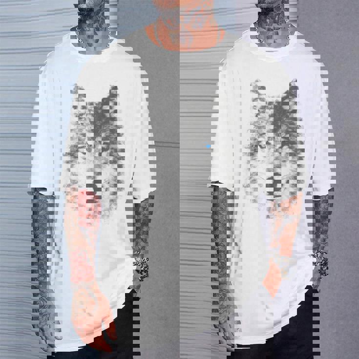 オオカミの顔 青い目 美的スマッジアートスタイル 野生動物 Tシャツ 彼への贈り物